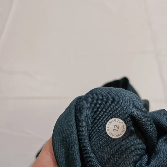 Lululemon Align High-Rise Mini-Flare Pant 32" (Green Jasper) Size 12 - Picture 8 of 12